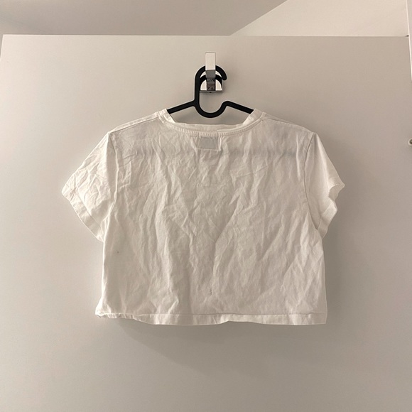 Simple White Crop Top - Picture 2 of 2